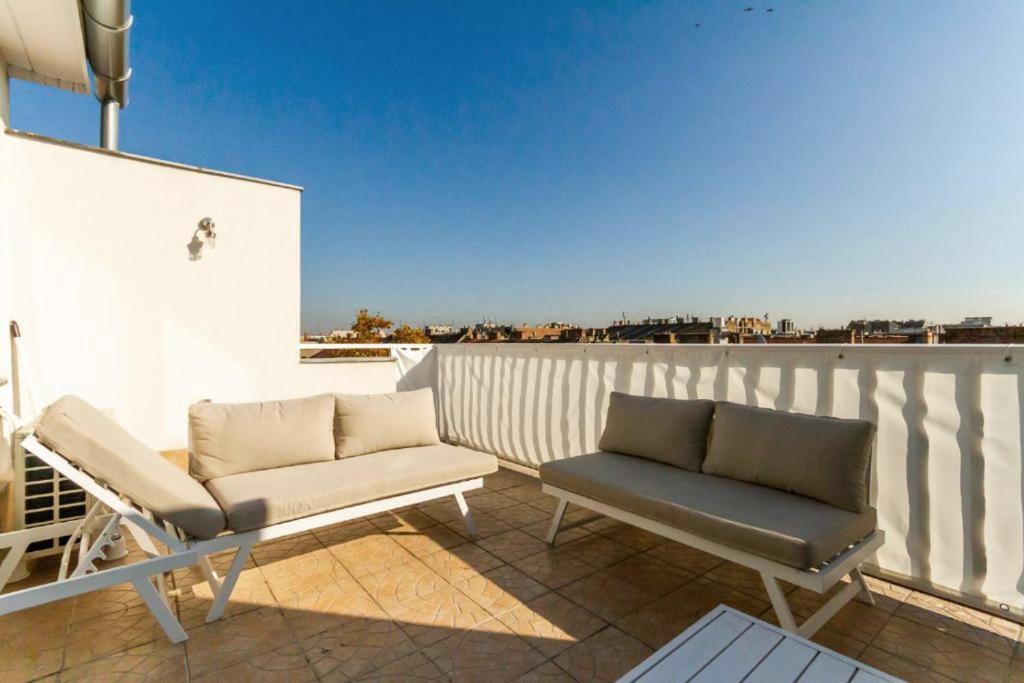 Apartman Podmaniczky Terrace Retreat With Ac Budapest